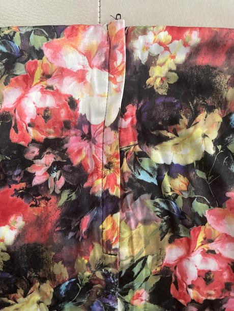 Romanticka sukna amisu, amisu,38