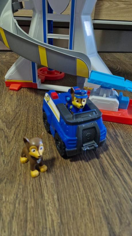 Hliadkovacia veža paw patrol, 