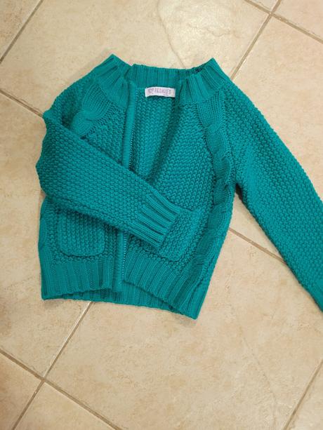 Svetrík so zipsom, 104