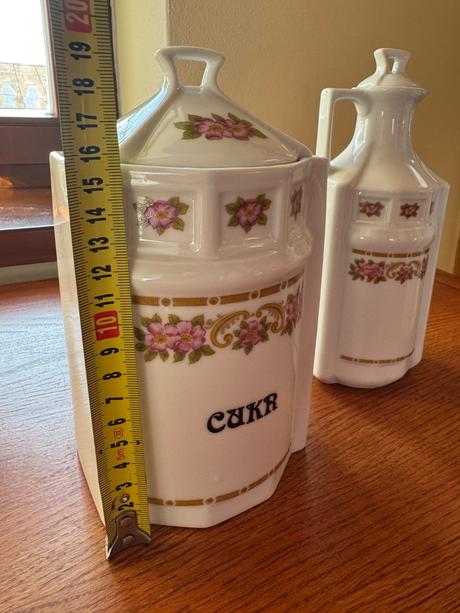 Karlovarský porcelán olej,ocot, cukor, 