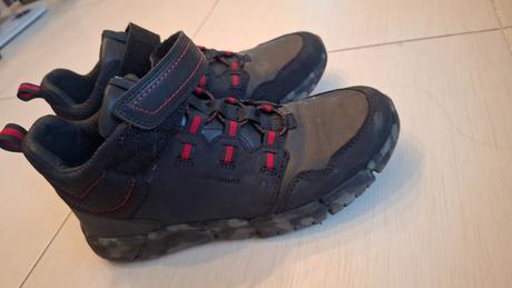 Prechodna obuv, geox,38