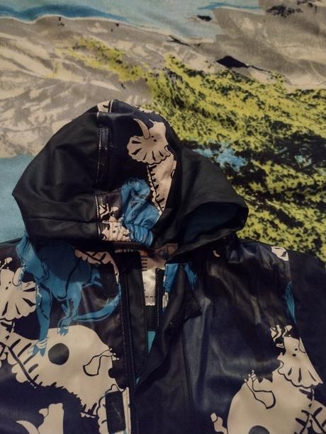 Nepremokavá bunda, lupilu,98