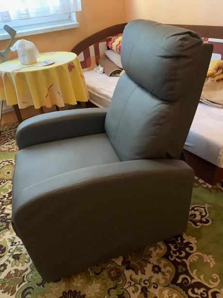 Relaxačné polohovacie kreslo, 