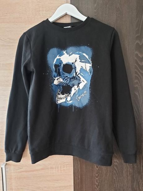 Mikina, chapter young,158