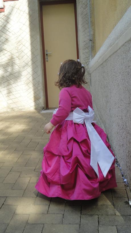 Nádherné šatky, 92