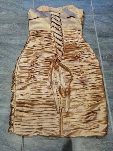 Zlatožlté saténové šaty vs, s