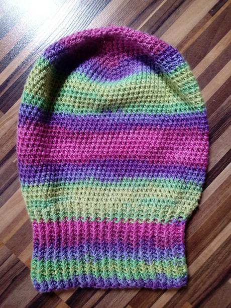 Čiapka smolko previsla, 122