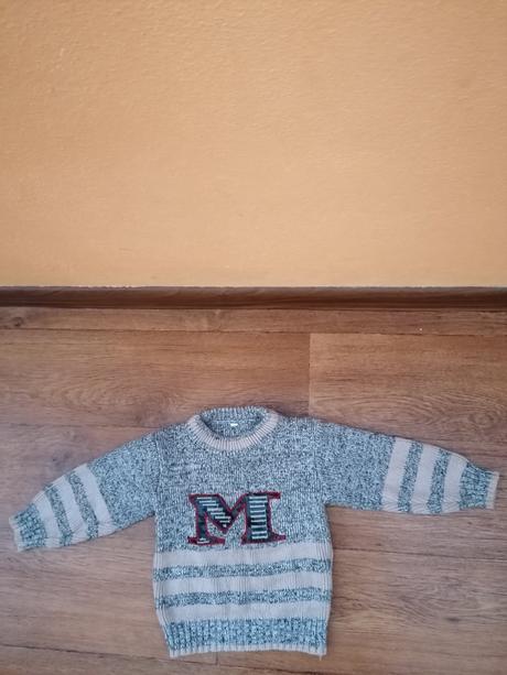 Chlapec svetrík, 80