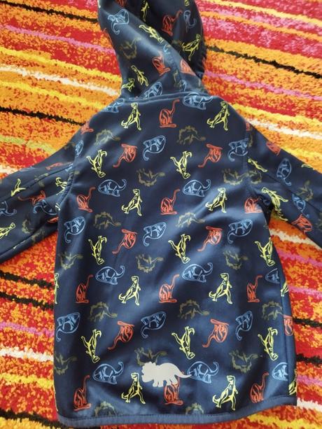 Softshellová bunda dinosaury, 92