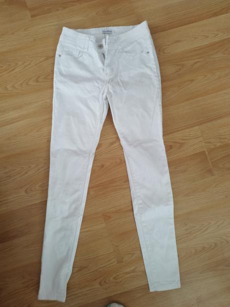 Biele nohavice, 36
