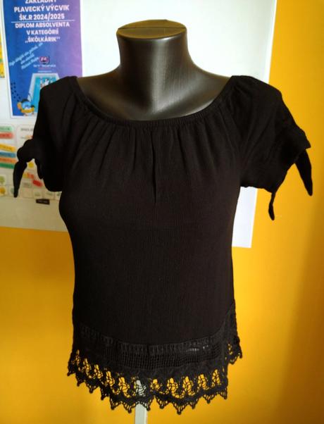 Čierny top, vero moda,s