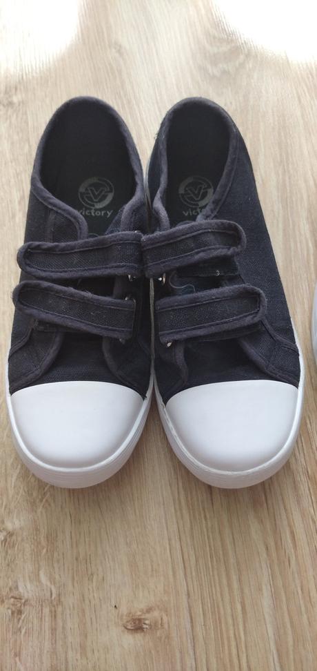 Chlapčenské plátenky veľ. 33 (2ks), 33