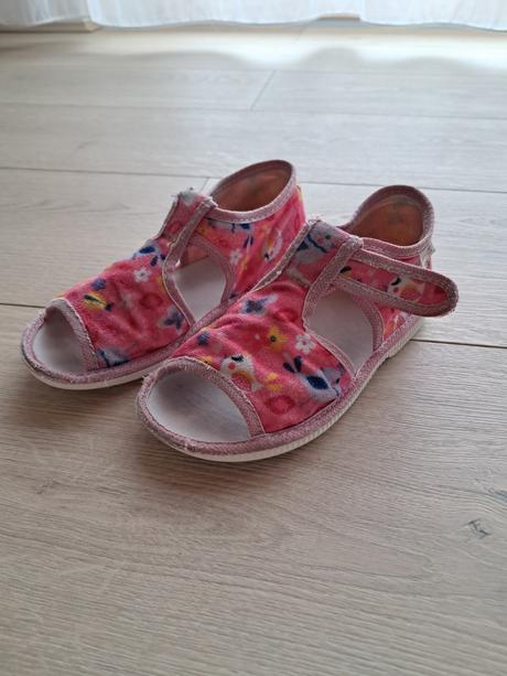 Papučky manik, manik,28