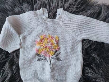 Svetrík, reserved,80