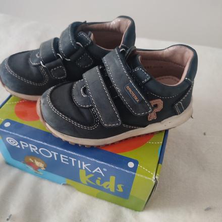 Topanky 23, protetika,23