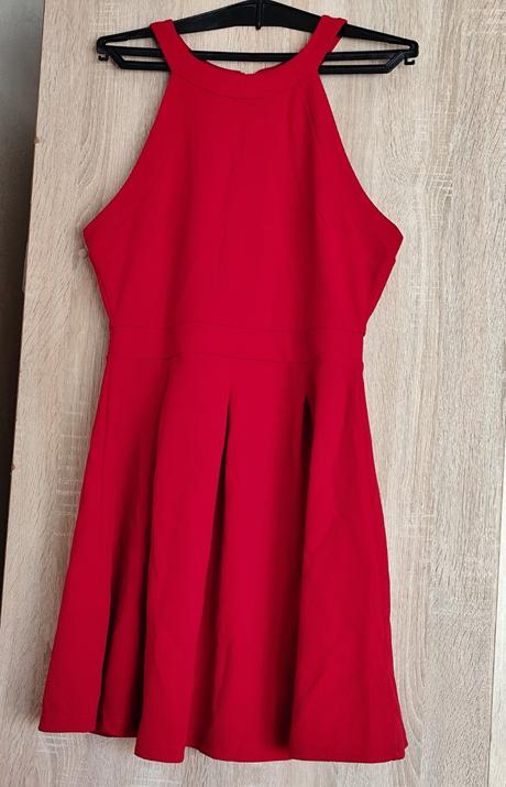 Dámske červené šaty, m