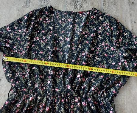 Tenké kvetinové šaty, 44