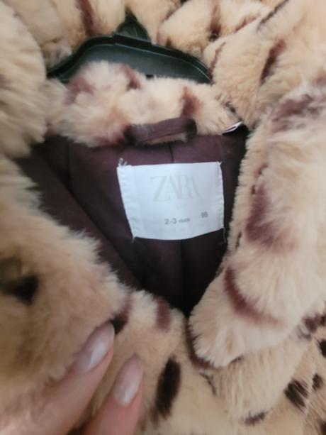 Zara set kozusinove kabaty, zara,98