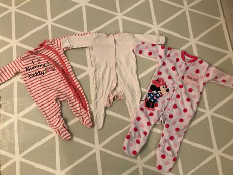 Predám dievčenské pyžamká 3-6m 68, disney,68