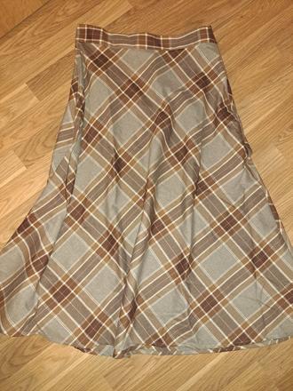 Karovana sukna -m, gate,m