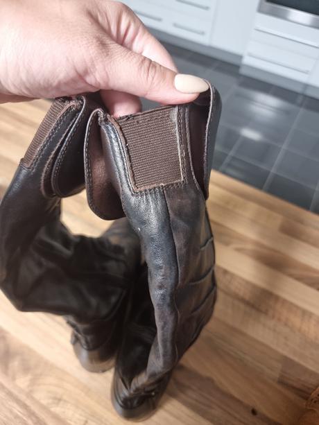 Kozene cizmy, 40
