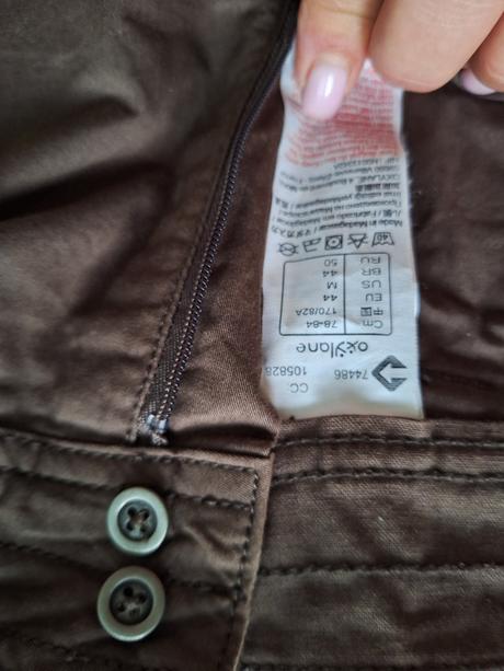 Predam sportovu kratasosuknu, decathlon,44