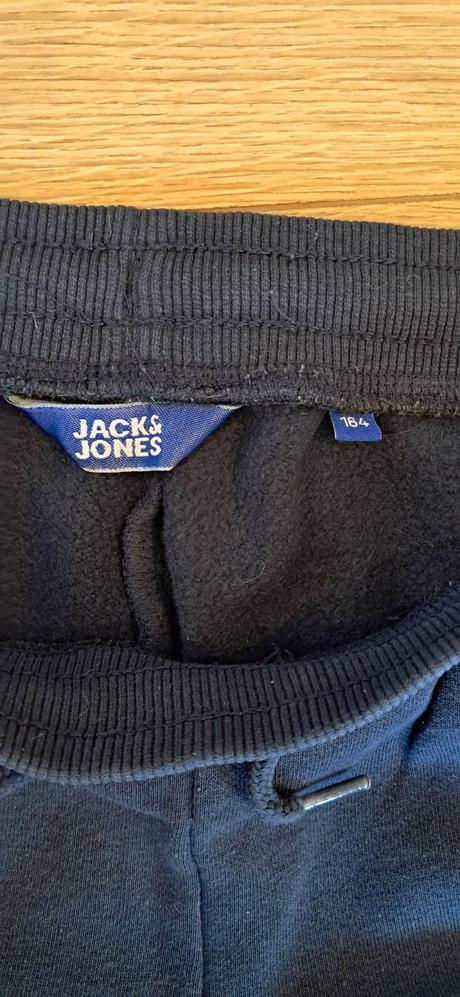 164 mikina jack & jones, 164