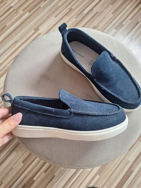 Topanky, reserved,35