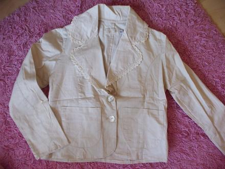 Sako aj na letné šaty, 140