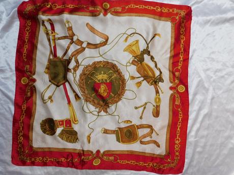 Pekna luxusna šatka, l