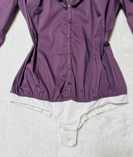 Fialové košeľové body s volánmi zn. sisley, sisley,m