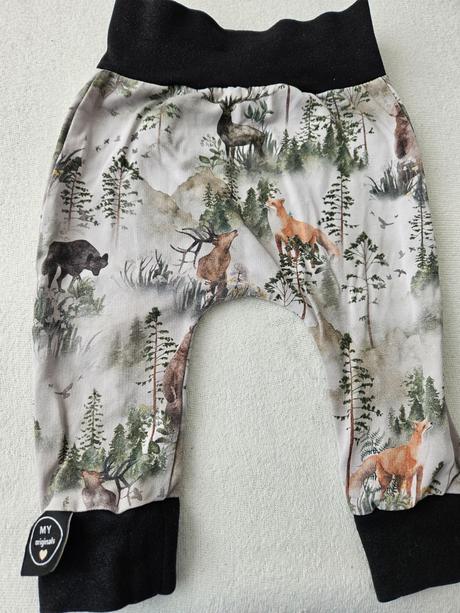 Teplaky s lesným motivom, 74