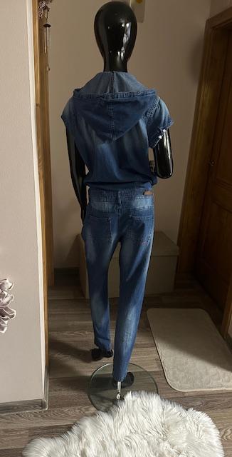 Džínsový overal na zips s kapucňou zn. retro, m