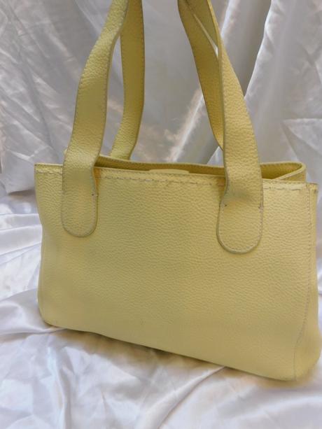 Kvalitna kožena kabelka, 