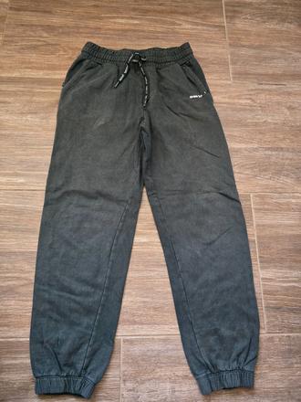 Hrubšie tepláky č.152, 152