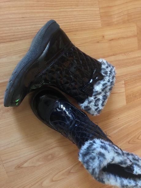 Lakove čižmičky 23, 23