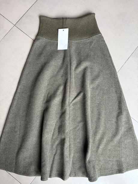 Zara sukna c. s, zara,s