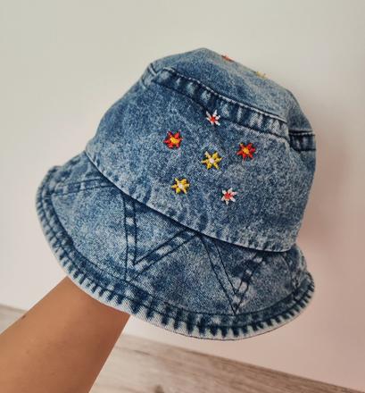 Riflový klobúčik s kvietkami, 86