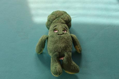 Plyšový ovocníček z billy špargľa, 