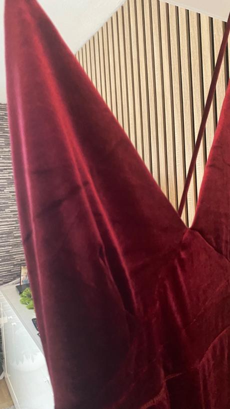 Krasne spoločenské šaty, xl