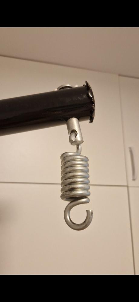 Stojan na zavesne hojdacie kreslo, 