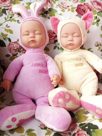 Reborn silikonova real babika s melodiou vel.38 cm,