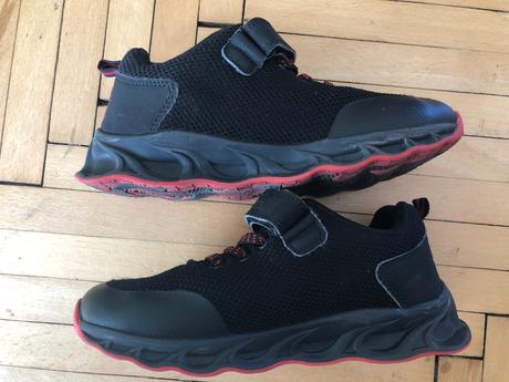 Blikajúce tenisky star wars, 30