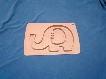 Silikonova podlozka slon na jedenie,