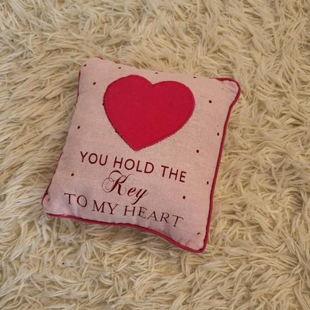 17x19 cm maly vankusik, 