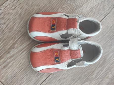 Jarné topanocky vo veľmi dobrom stave, 23