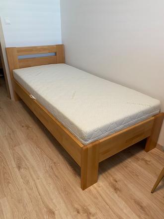 Masívna buková (detská) posteľ s úložným priestoro, šírka (cm): 90,dĺžka (cm): 200