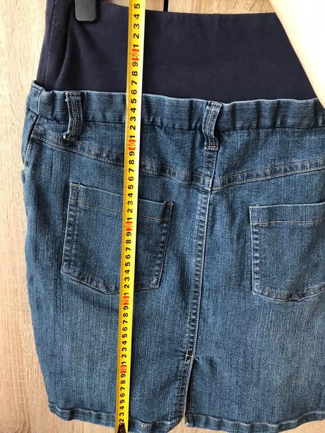 Tehotenska riflova sukna, 42