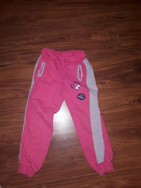 Sytoruzove teplaky, 116