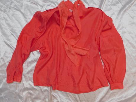 Pekna vzdušna bluzka, 46